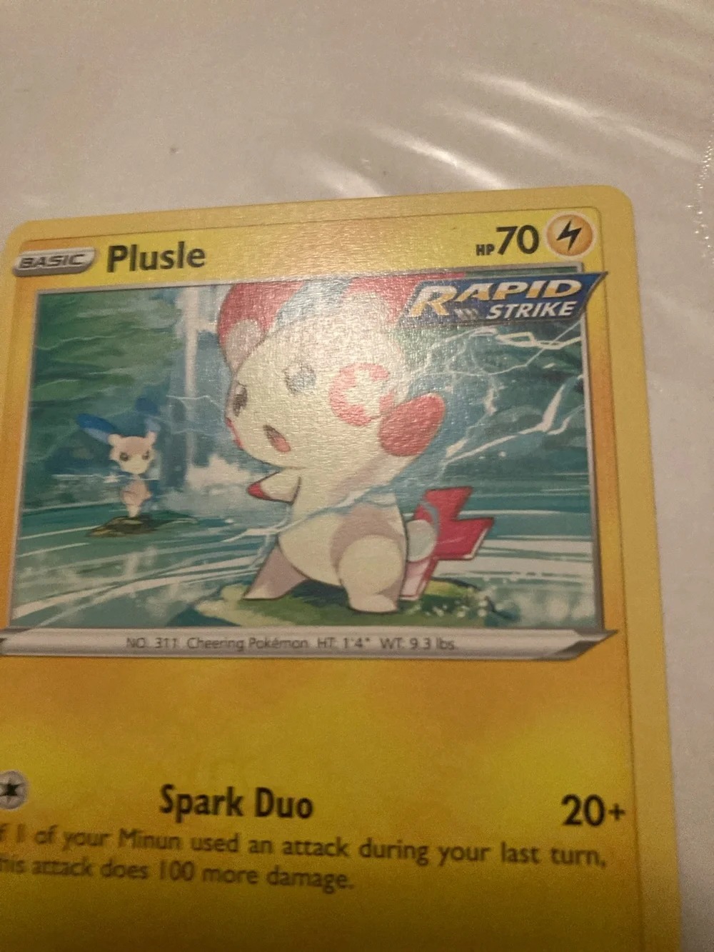 Pokemon Plusle Rapid Strike Card - Yellow
